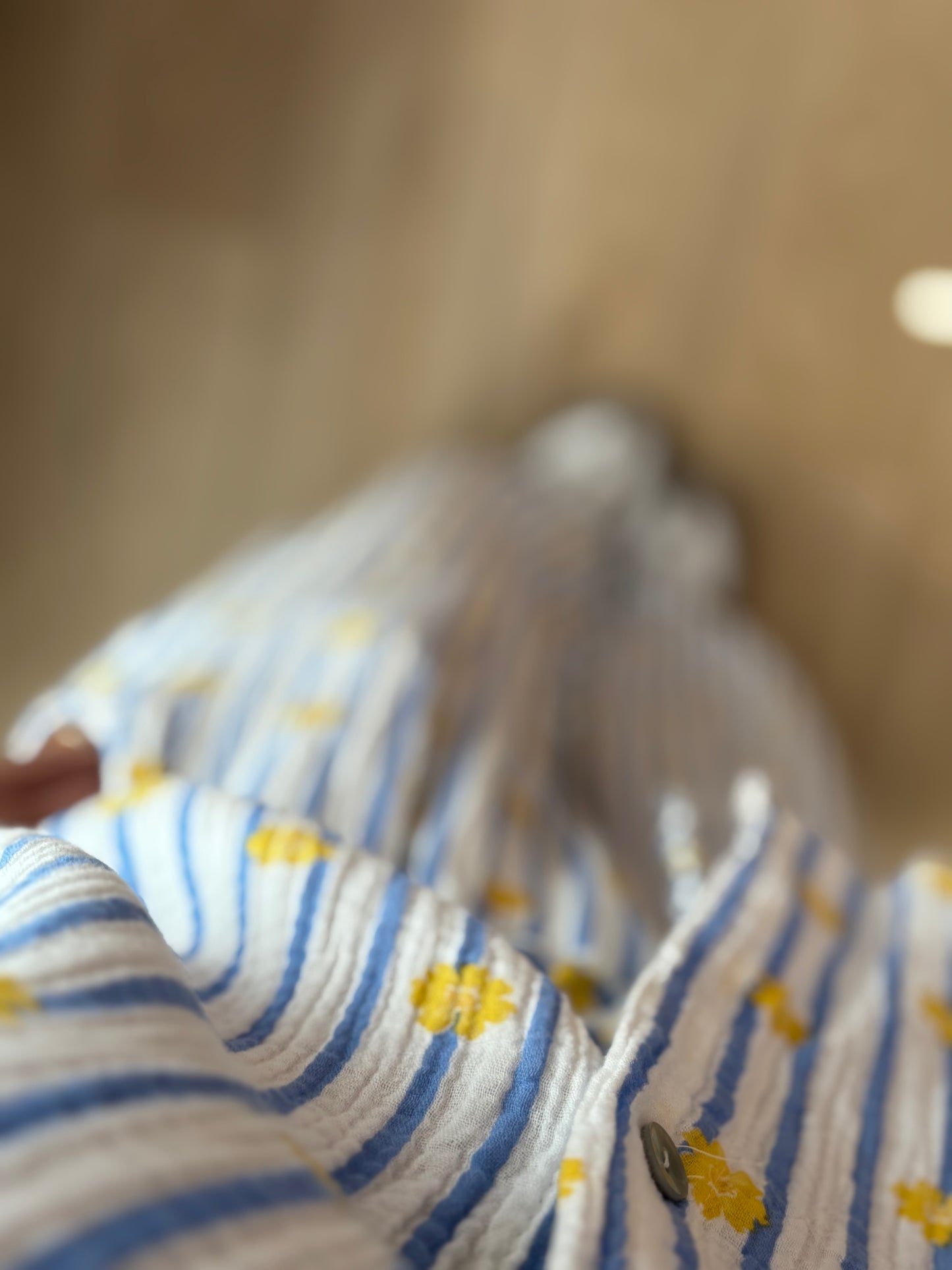 Chemise en Gaze de Coton Fleurie à Rayures - Bleu ciel & Jaune