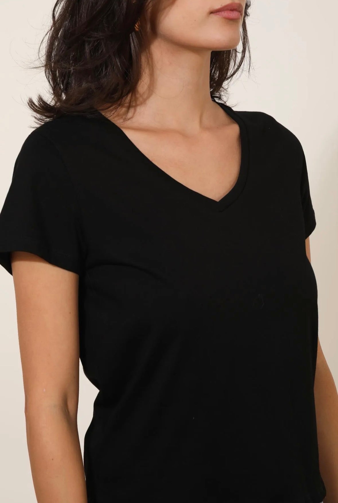 Tee Shirt Basique Col V - Noir
