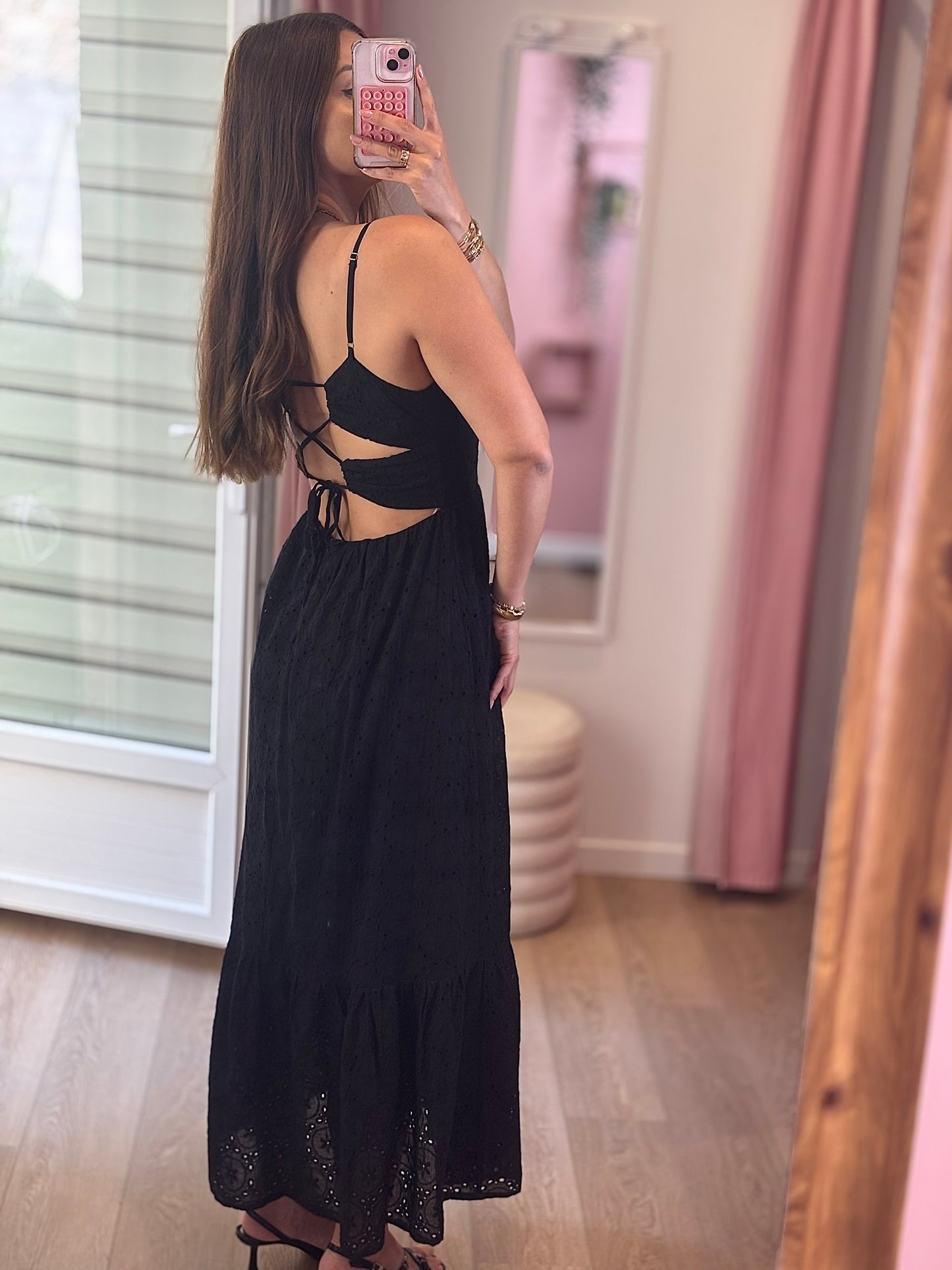 Robe Longue en Broderie Anglaise Dos Nu - Noir